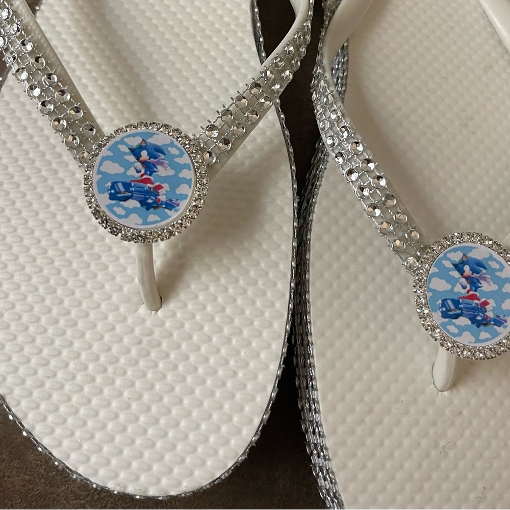 Sonic flip flops